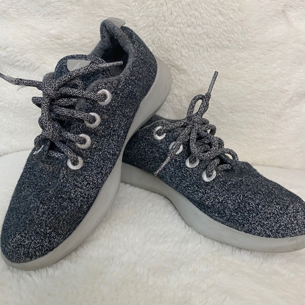 Grey/light grey allbirds size 7